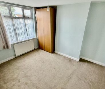 3 bedroom end of terrace house to rent - Photo 5