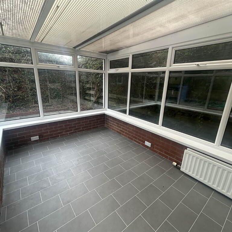 7 Railway Cottages, Bridge Road, Helens Bay, BT19 1TE - Photo 1