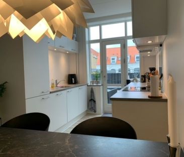 Nyistandsat gågade-lejlighed på 83 m² med stor terrasse - Photo 6