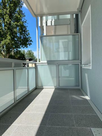 Bei Einzug frisch renoviert + neues Bad + großer Balkon! - Photo 5