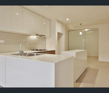 Large 1-bedroom plus study apartment! - Photo 4