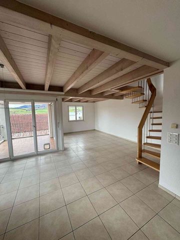 3.5 Zimmer, 96 m², 1. Stock - Photo 2