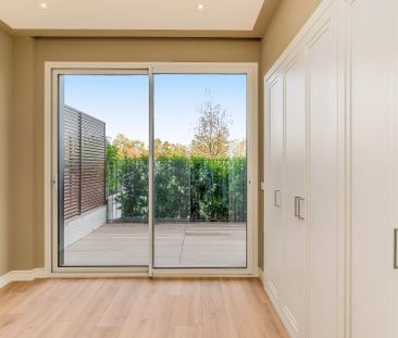 Planta baja de alquiler en Ronda de Jean Monnet, 230, Can Gambús - Photo 1