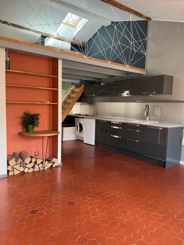 Appartement Aix En Provence T2 bis de 45.65 m2 avec mezzanine et cave - Photo 2