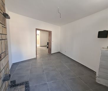 House - 2 bedrooms - Photo 2