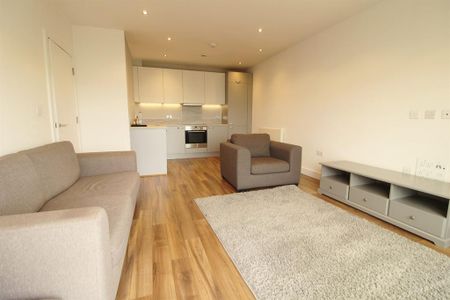 2 bedroom apartment to rent - Photo 2