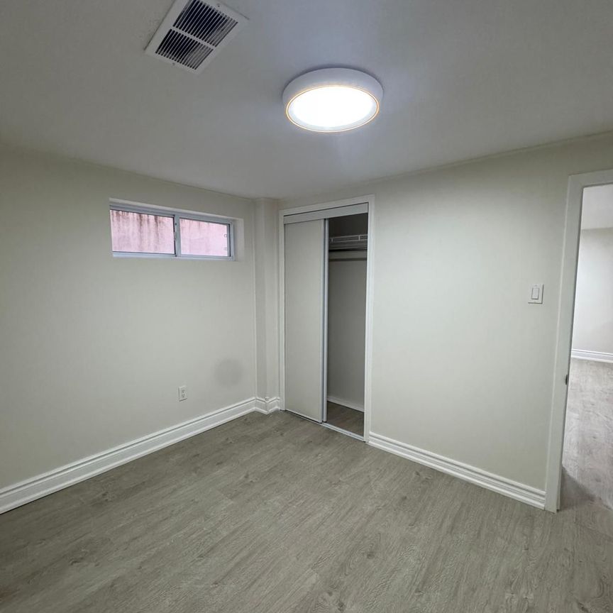 For Lease - 44 Royal Orchard Boulevard, Markham, Ontario - Photo 1