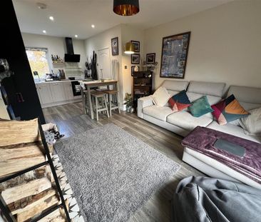 2 bedroom semi-detached bungalow to rent - Photo 1