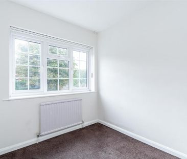 4 bedroom terraced house to rent - Photo 3