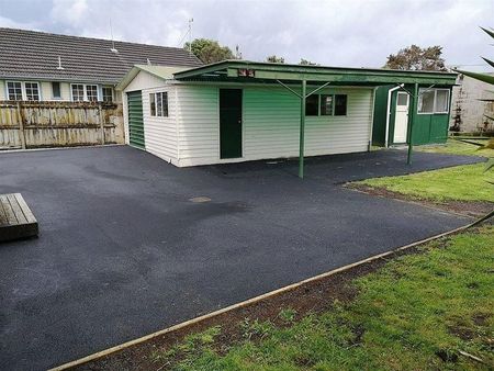 Perfect Family Home - Photo 3