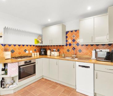 2 bedroom terraced house to rent - Photo 2