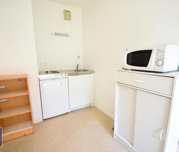 Location Appartement 1 pièce 31m² LE MANS 72000 - Photo 2