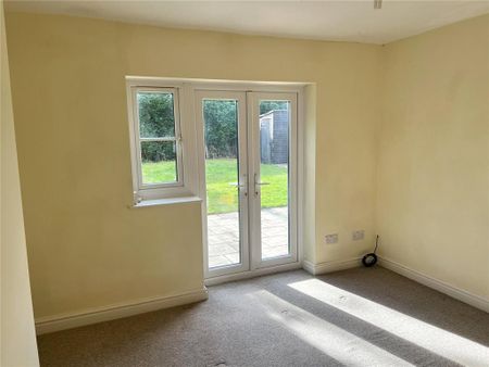 2 bedroom semi-detached house to rent - Photo 2