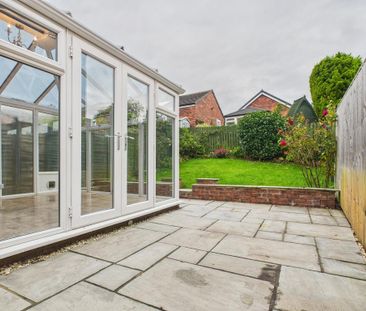 2 bedroom semi-detached house to rent - Photo 5