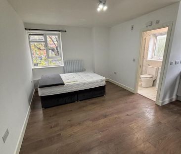 Studio to rent - Photo 5