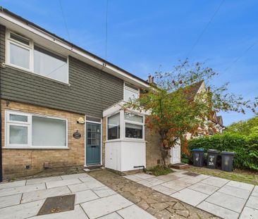 2 bedroom ground floor maisonette to rent - Photo 2
