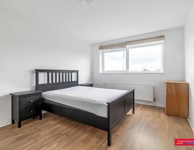 Torrington Park, Finchley, London, N12 - Photo 1