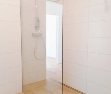 Modern Balkonwohnung mit Einbauküche ! ab 01.03.2026 zu Vermieten. - Photo 2