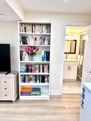 For Lease - 15 Leyburn Avenue, Richmond Hill, Ontario - Photo 1