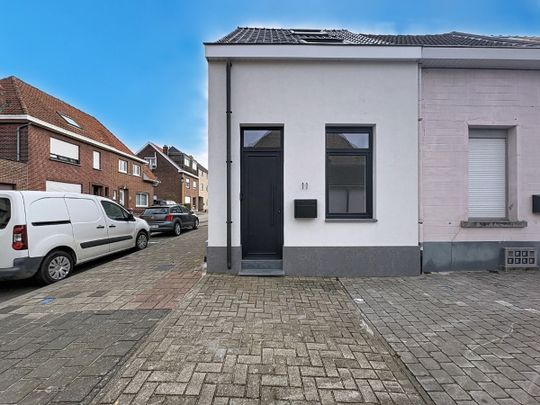 Halfopen huis te huur in Meise - Photo 1