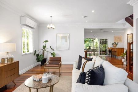 “BEAUTIFUL CHARACTER HOME IN DESIREABLE LOCATION” - Photo 4
