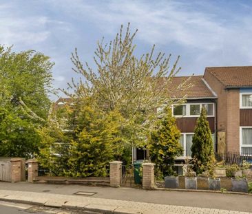 Hermitage Lane, NW2, London - Photo 5