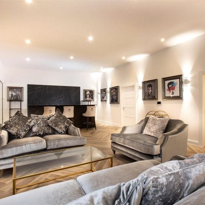 6 bedroom detached house to rent - Photo 1