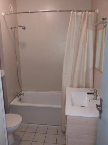 Location appartement t1 bis 2 pièces 34 m² à Rodez (12000) Sacre Coeur-Gare - Photo 4