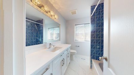 For Lease - 55 Hyacinth Crescent, Toronto, Ontario - Photo 2