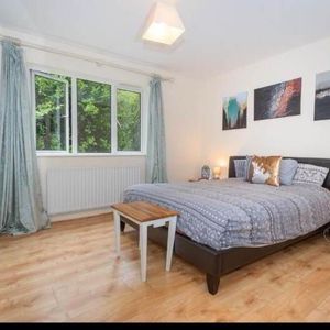 23 Minnowburn Mews, Belfast, BT8 8ST - Photo 2