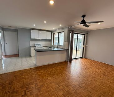 7 Greenhill Rise, Hampton Park VIC - Photo 5