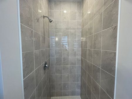 For Lease - 31 Dolomite Drive, Brampton, Ontario - Photo 5