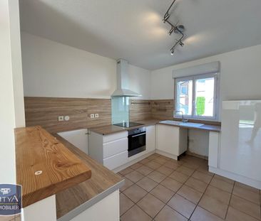 Location Maison 3 pièces 71m² MERCUES 46090 - Photo 3