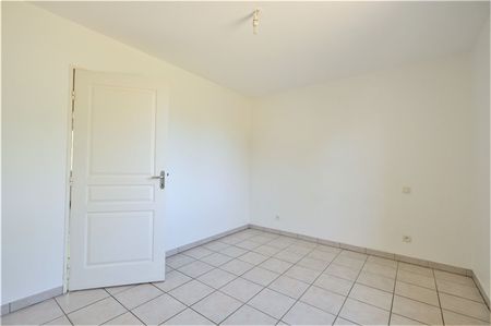 House - Photo 2