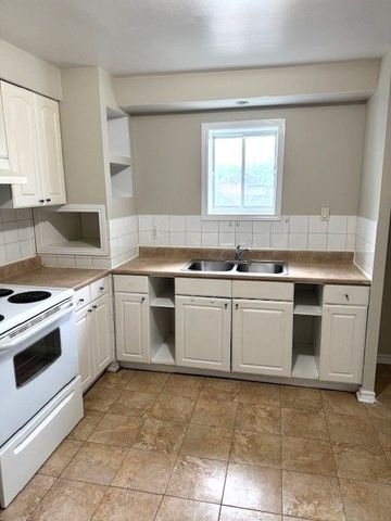For Lease - 1254 Dorchester Avenue Unit# 5, Carlington - Central Park, Ontario - Photo 4