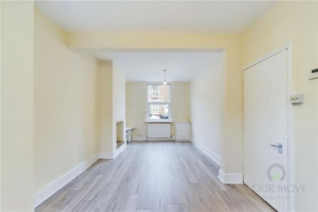 2 bedroom terraced house to rent - Photo 2
