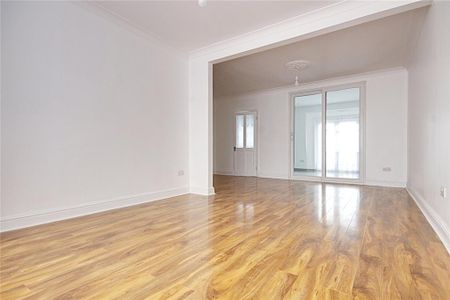 4 bedroom semi-detached house to rent - Photo 2