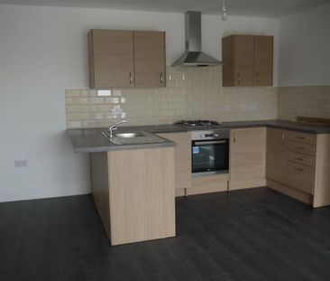 2 bedroom flat to rent - Photo 6