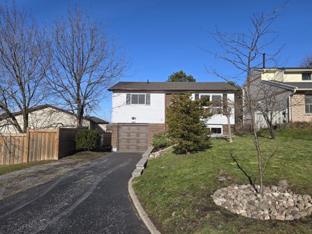 For Lease - 929 Southdown Drive Unit# Upper, Oshawa, Ontario - Photo 3