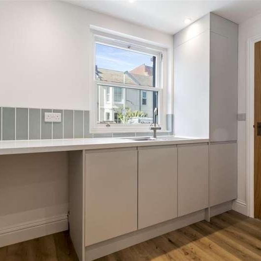 Eriswell Road, Worthing, BN11 - Photo 1