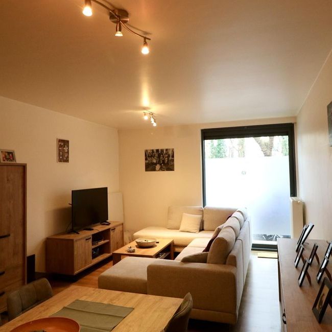 Gelijkvloers app. te huur in Mariakerke voor € 895 met 1 slaapkamer - Photo 1