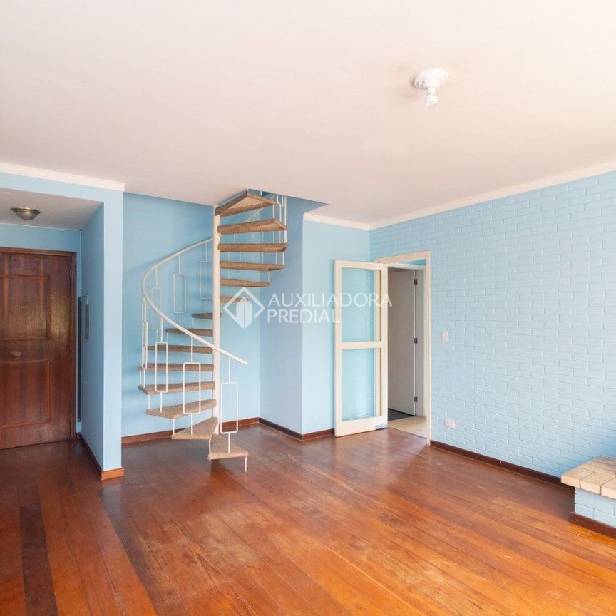 Cobertura com 3 quartos e 140m² para alugar em Menino Deus, Porto Alegre. - Foto 1