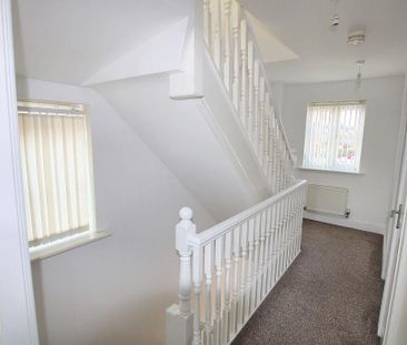 4 bedroom end of terrace house to rent - Photo 5