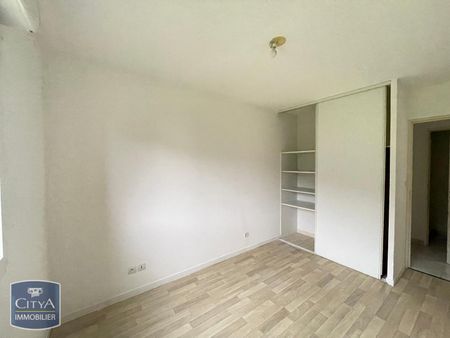 Location Appartement 3 pièces 65m² NIORT 79000 - Photo 2