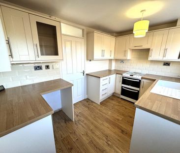 2 bedroom terraced house to rent - Photo 3