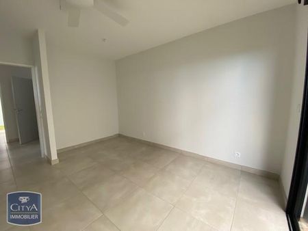 Location Maison 4 pièces 86m² LE TAMPON 97430 - Photo 4
