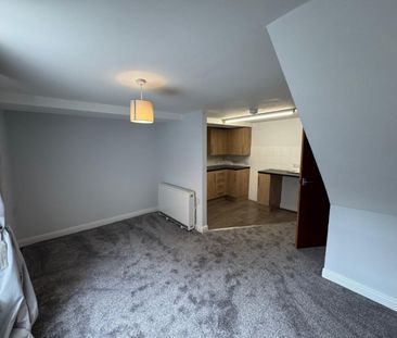 1 bedroom Flat To Let - Photo 4