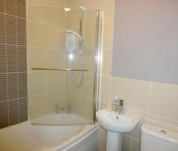 2 bedroom terraced house to rent - Photo 5