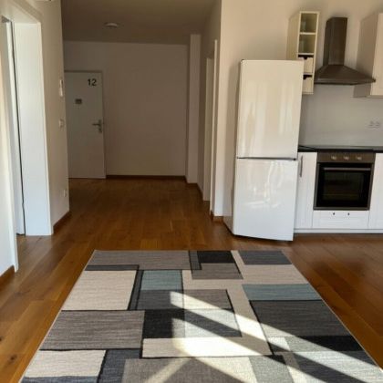 Erstklassige 2-Zimmer-Wohnung mit großem Balkon – Bezug sofort! - Photo 1