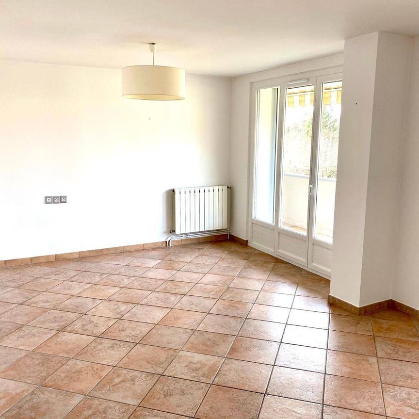 Location appartement rénové 4 pièces 93.2 m² à Romans-sur-Isère (26100) 5 - Photo 1